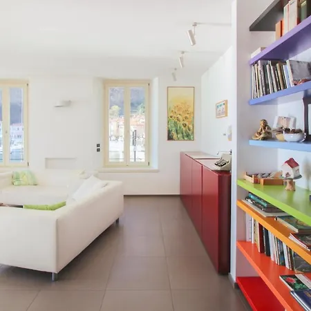 Architect's House Apartment Dongo